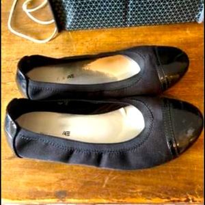 Black flats size 4